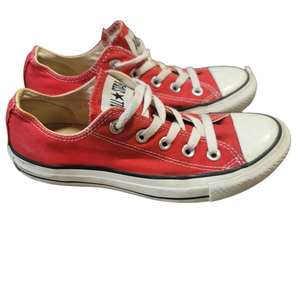Converse Chuck Taylor All Star Low Top Red Canvas Sneakers (PRODUCT)RED Womens 6